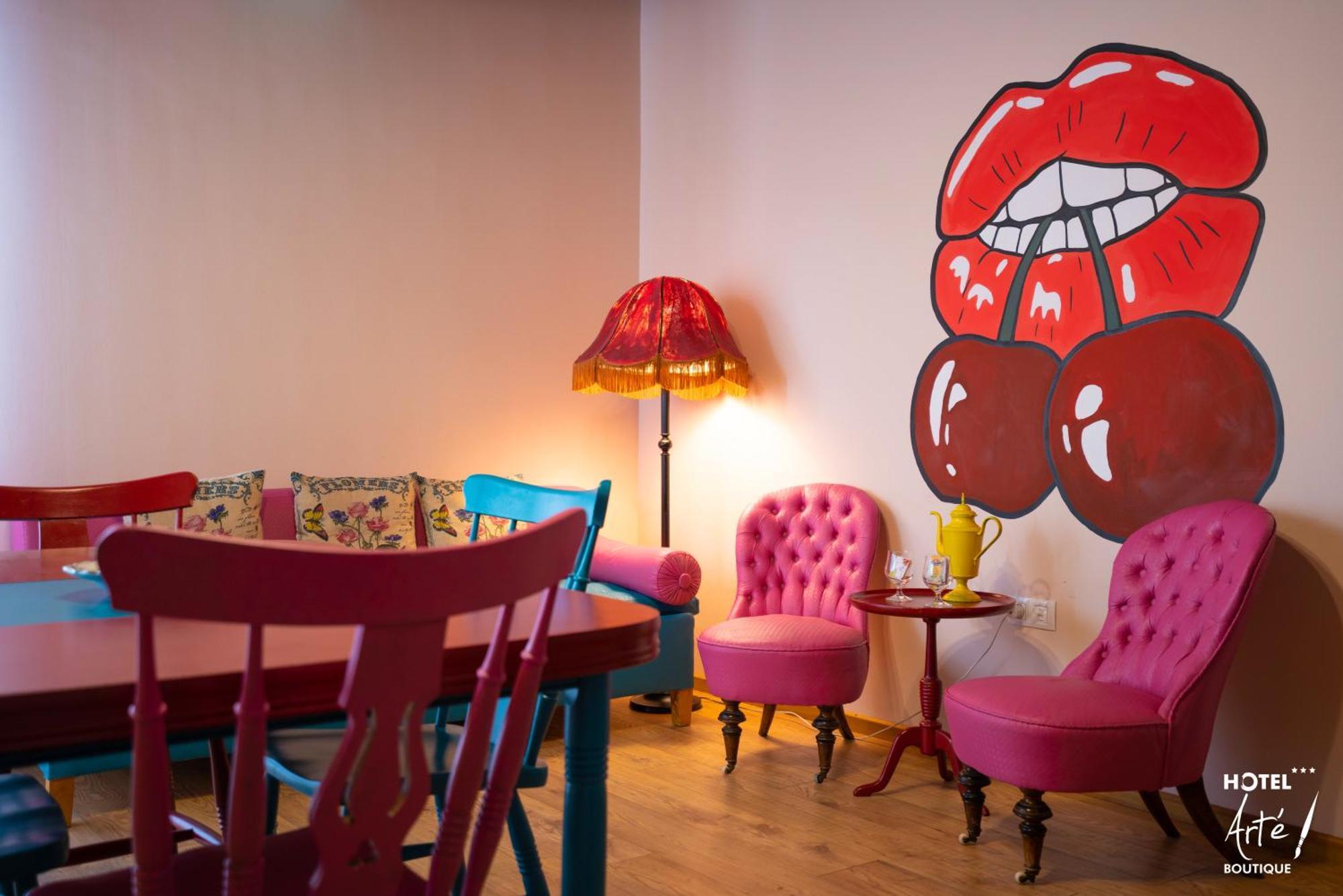 Art'E Boutique Rooms BaileTusnad Exterior photo