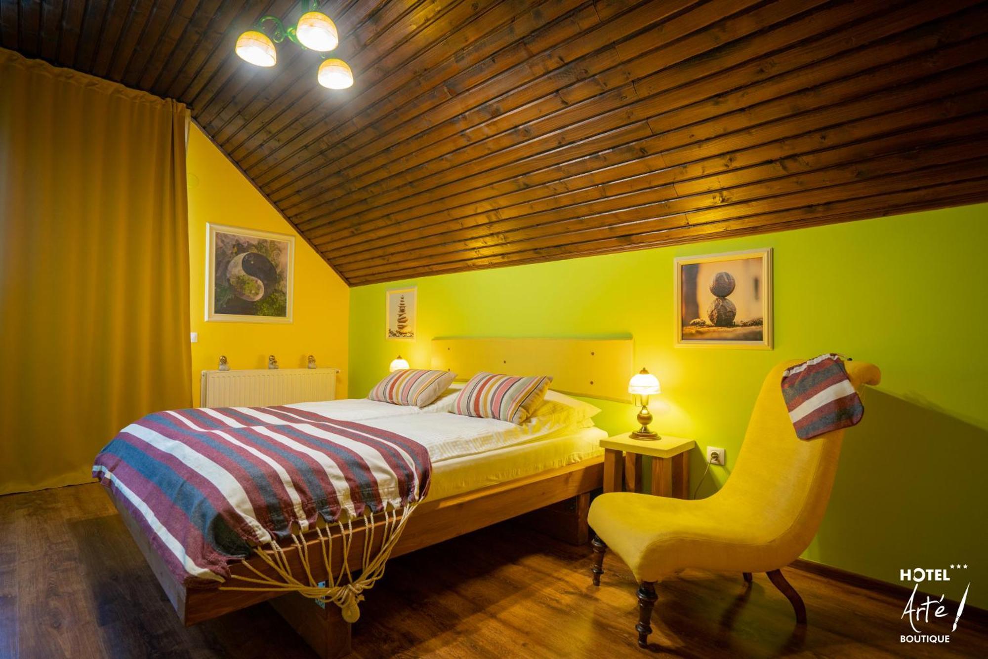 Art'E Boutique Rooms BaileTusnad Exterior photo