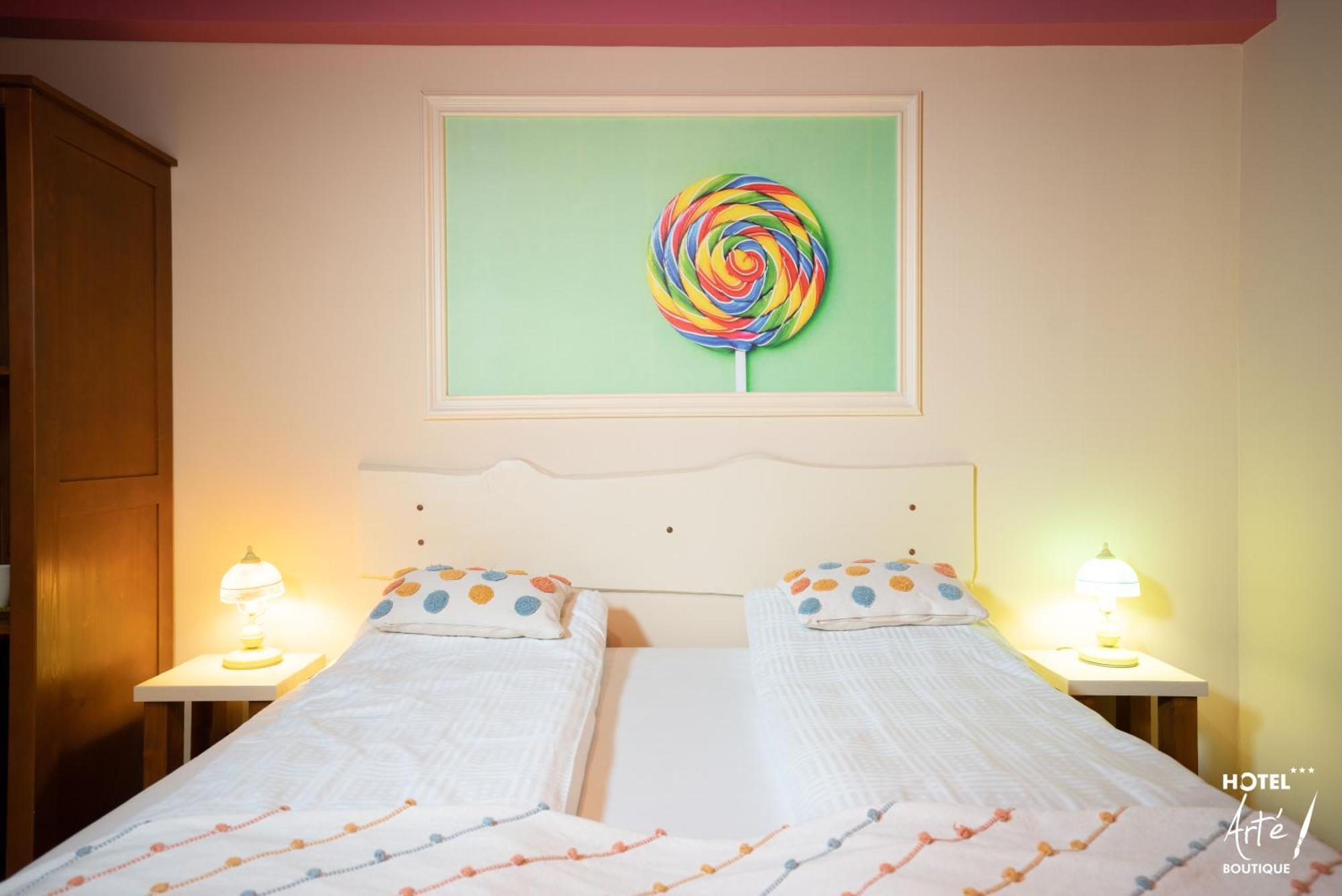 Art'E Boutique Rooms BaileTusnad Exterior photo