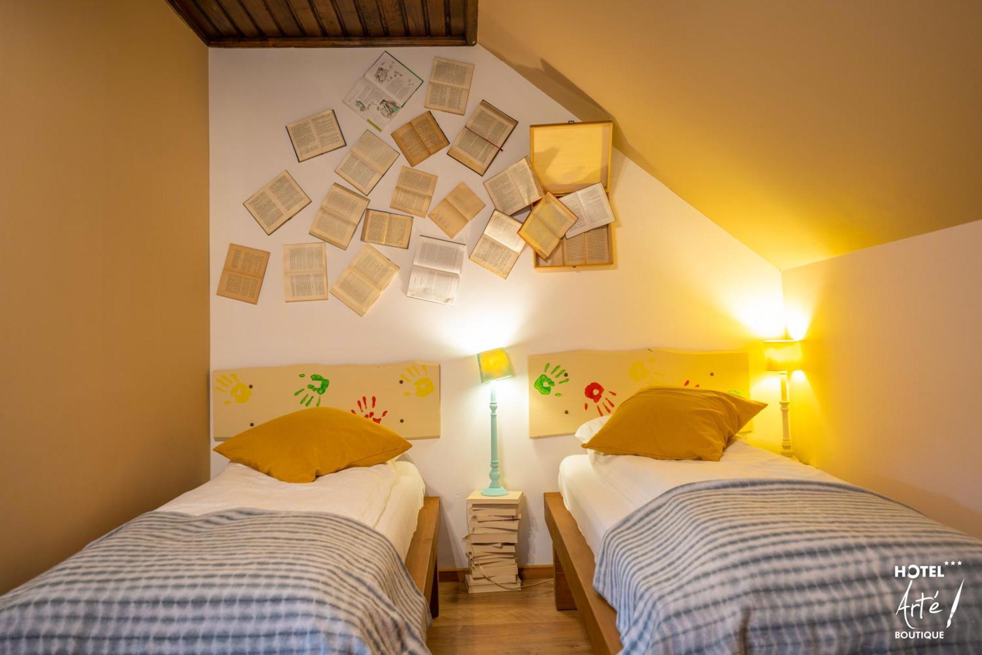 Art'E Boutique Rooms BaileTusnad Exterior photo